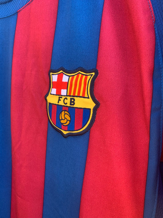 2005 BARCELONA HOME SHIRT - RONALDINHO 10